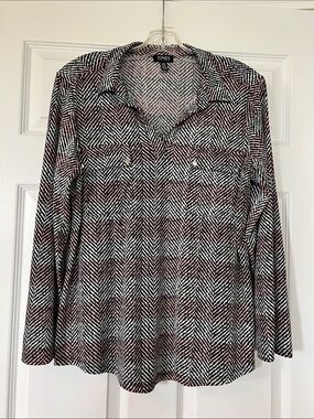 Jones New York Black, White and Pink Chevron shirt